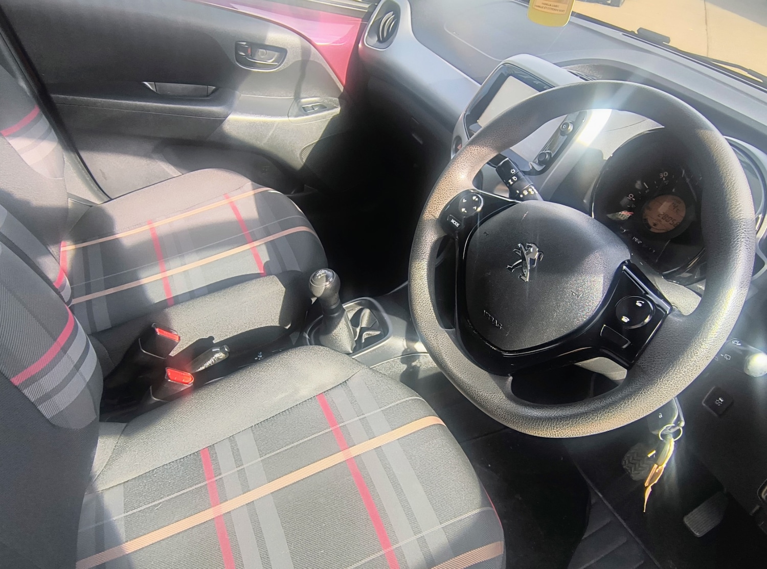 Used Peugeot 108 2015 for sale - 77817913: Photo 14