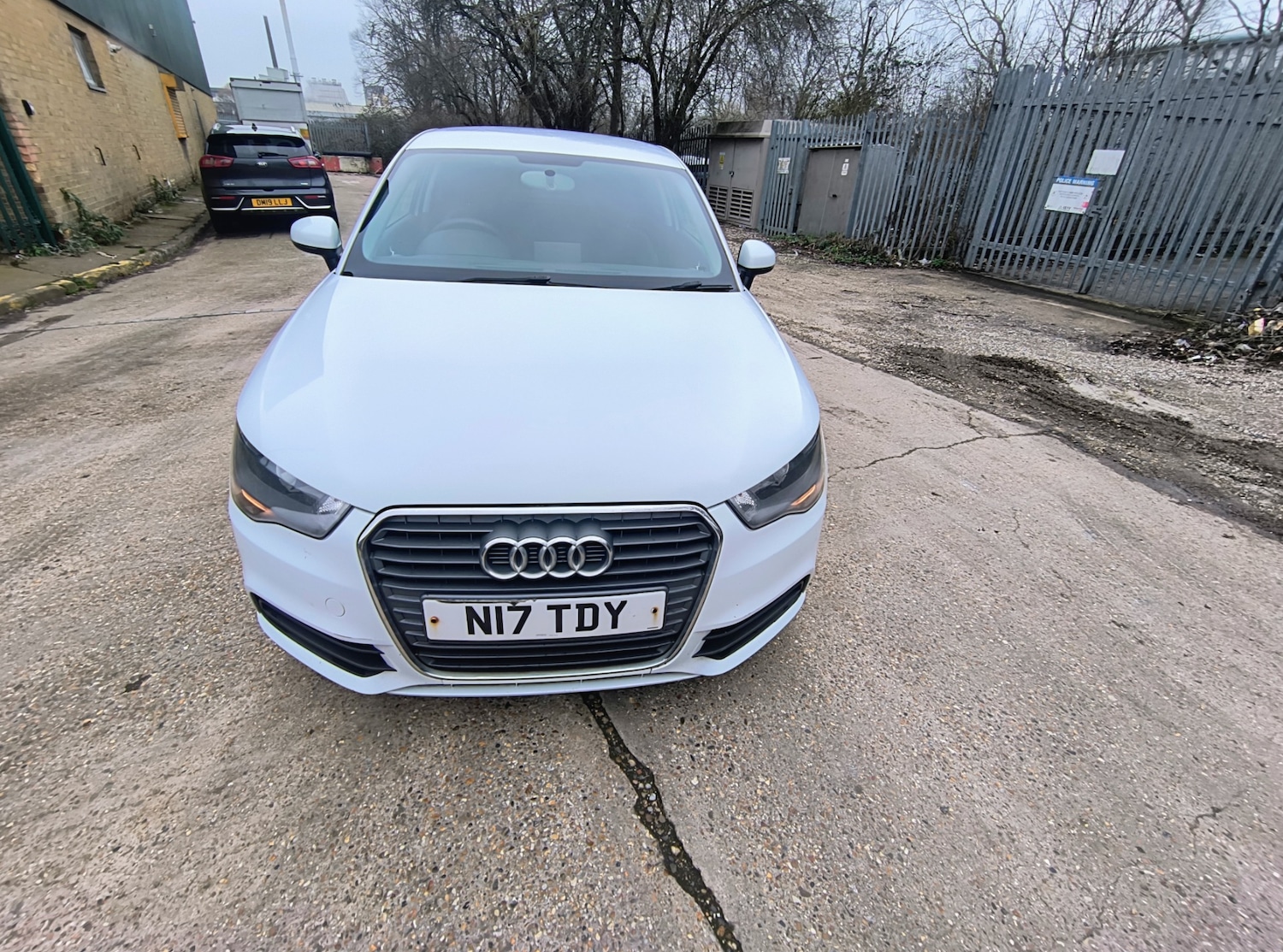 Used Audi A1 2015 for sale - 77325952: Photo 2