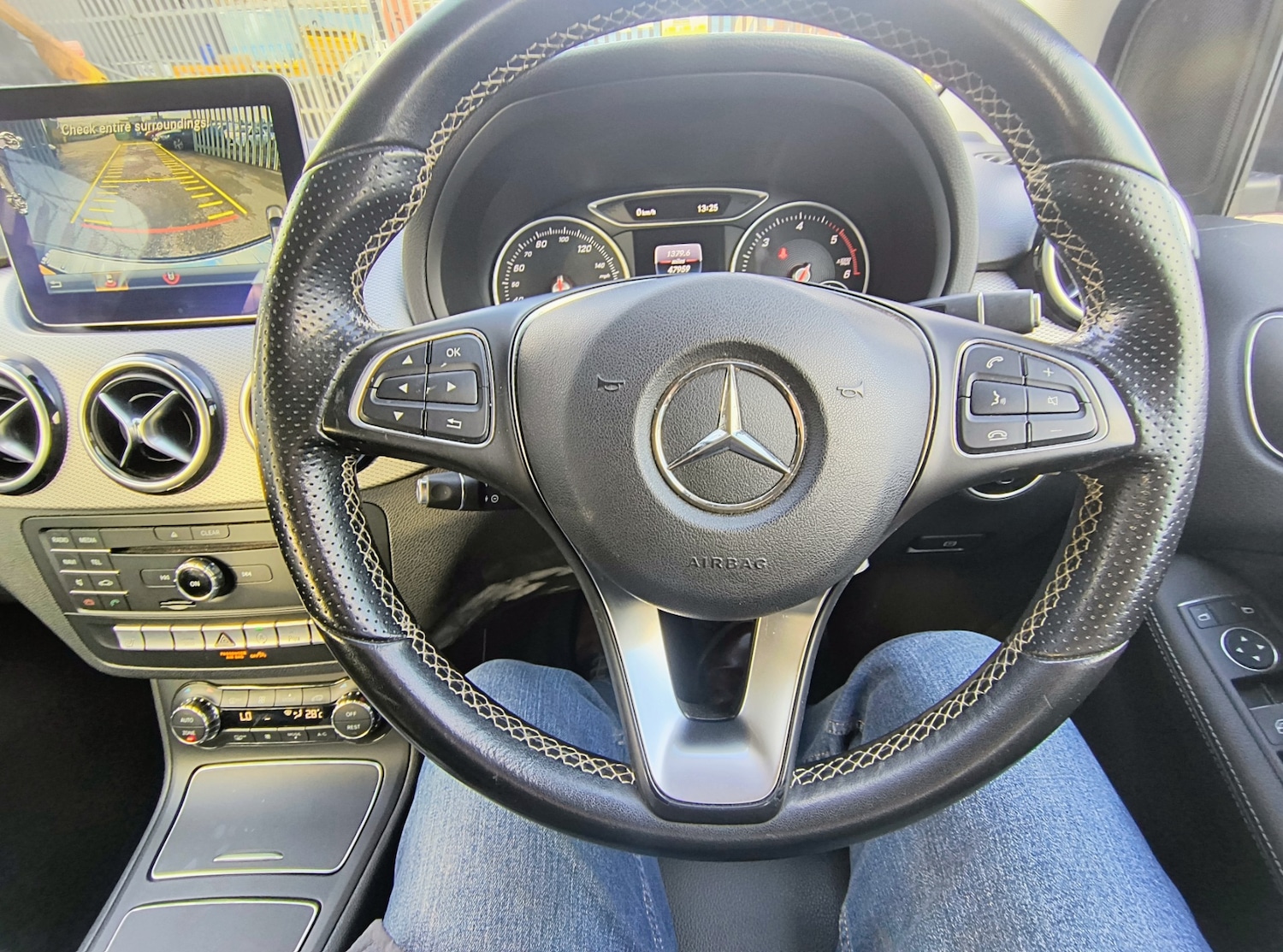 Used Mercedes-Benz B Class 2017 for sale - 76851797: Photo 11