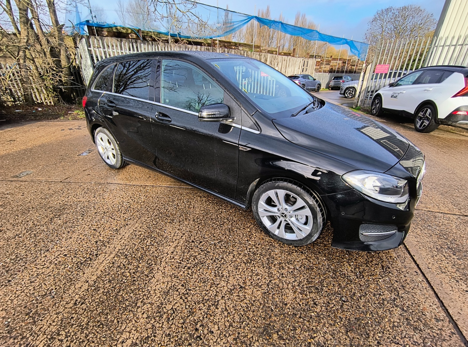 Used Mercedes-Benz B Class 2017 for sale - 76851797: Photo 7