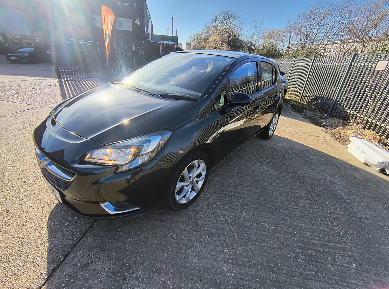 Used Vauxhall Corsa 2016 for sale - 77716576: Photo 2