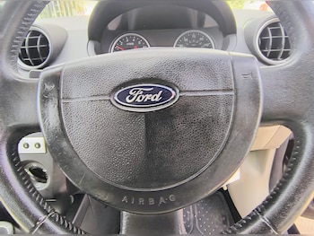 Used Ford Fiesta 2004 for sale - 75690576: Photo