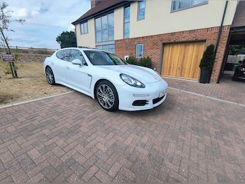 Used Porsche Panamera 2015 for sale - 79542920: Photo