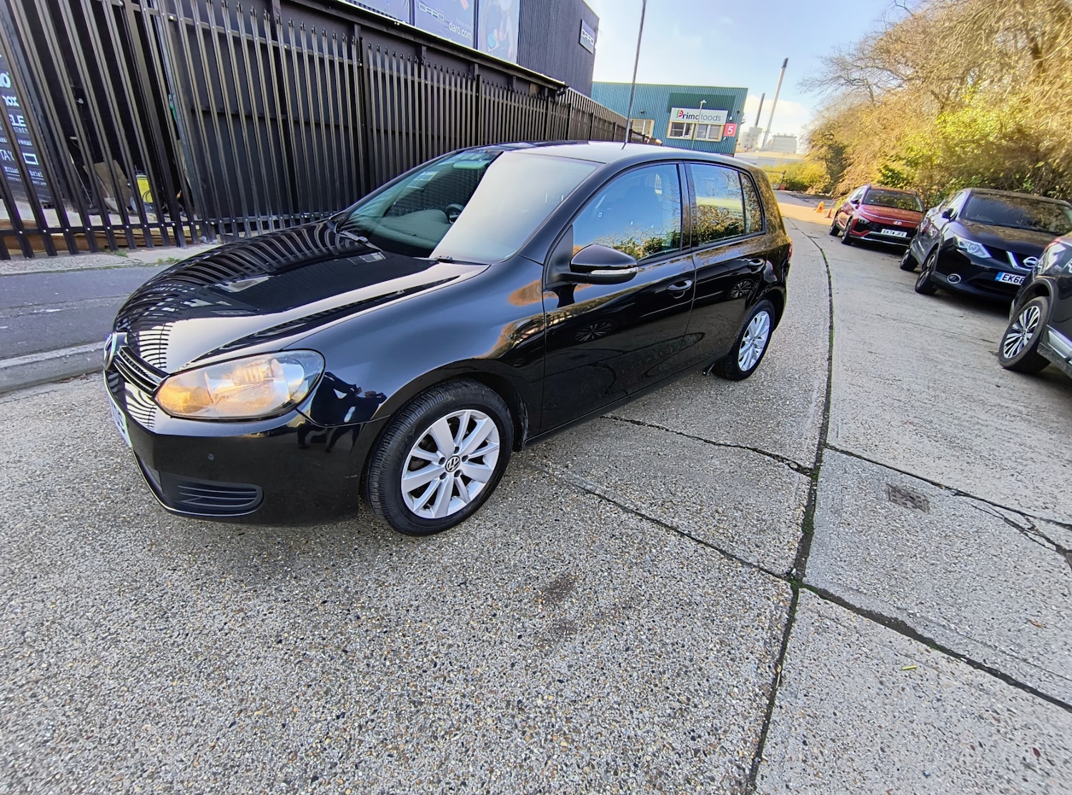 Used Volkswagen Golf 2011 for sale - 76599567: Photo 1