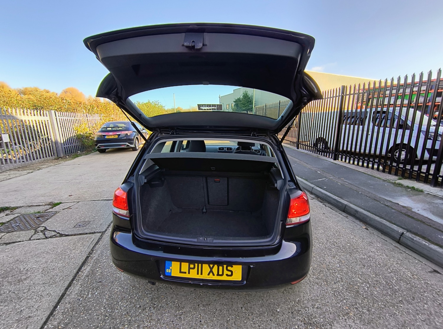 Used Volkswagen Golf 2011 for sale - 76599567: Photo 12