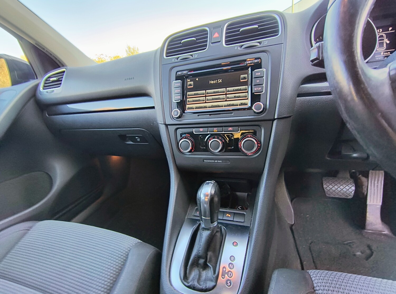 Used Volkswagen Golf 2011 for sale - 76599567: Photo 4