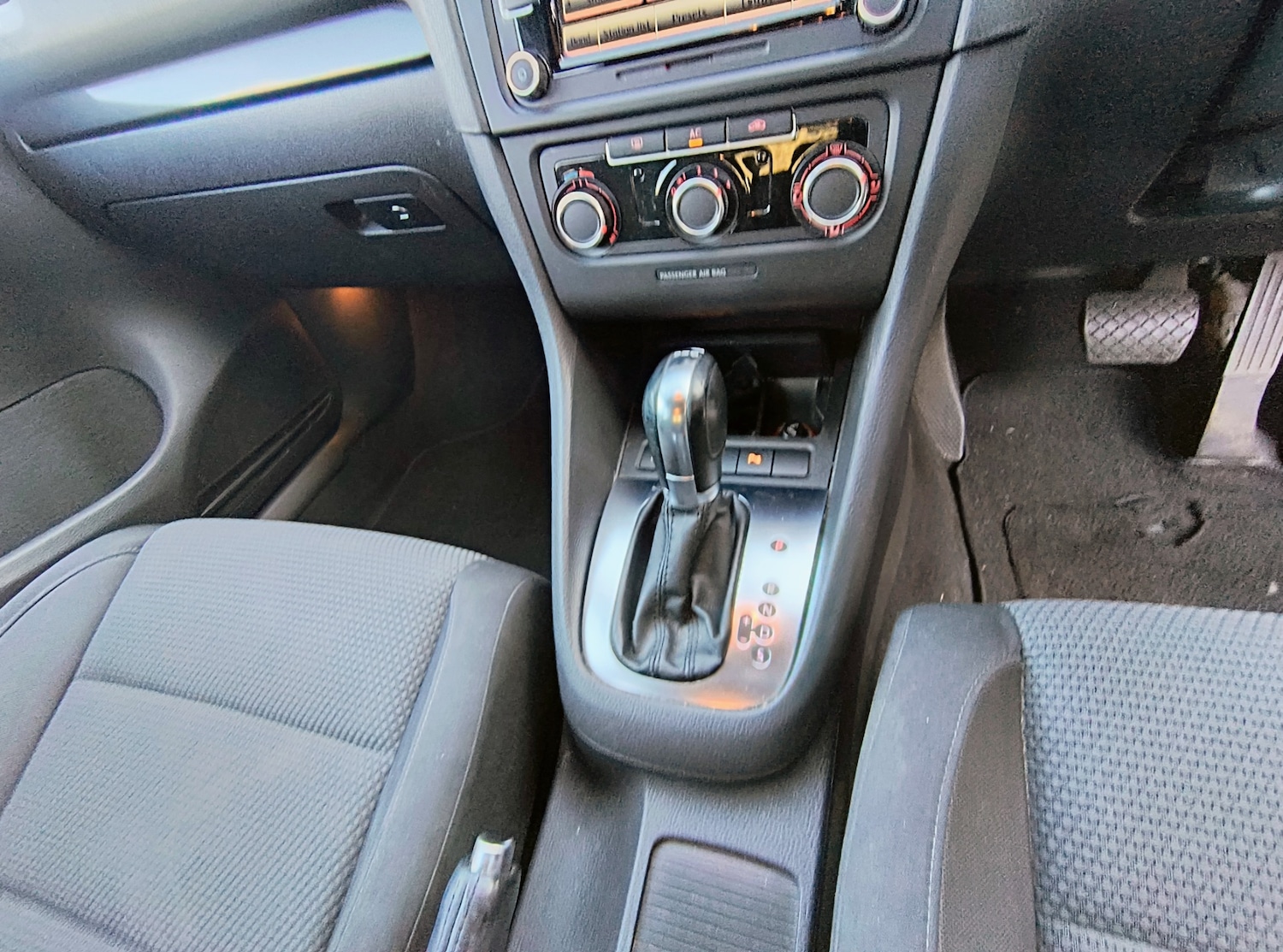 Used Volkswagen Golf 2011 for sale - 76599567: Photo 5