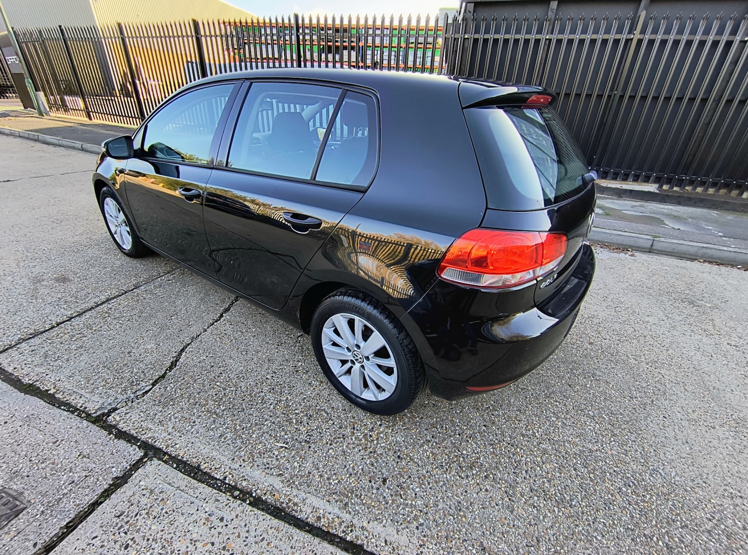 Used Volkswagen Golf 2011 for sale - 76599567: Photo 9