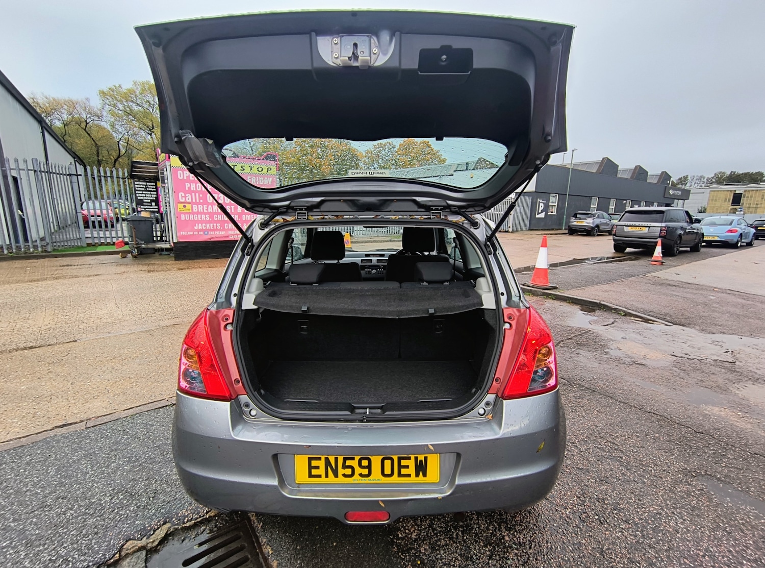 Used Suzuki Swift 2010 for sale - 76321759: Photo 10