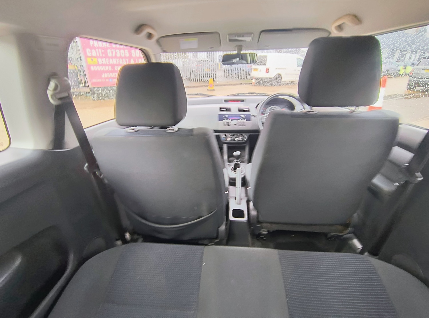 Used Suzuki Swift 2010 for sale - 76321759: Photo 17