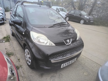 Peugeot - 107