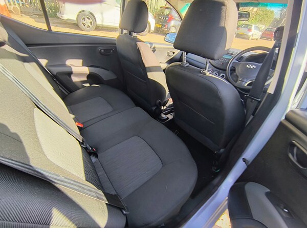 Used Hyundai i10 2013 for sale - 76027621: Photo 10