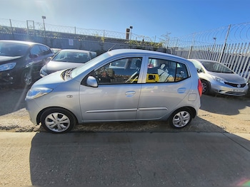 Hyundai - i10