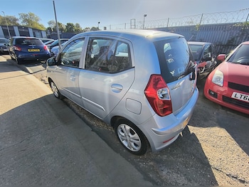 Used Hyundai i10 2013 for sale - 76027621: Photo 3