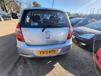 Used Hyundai i10 2013 for sale - 76027621: Photo 4