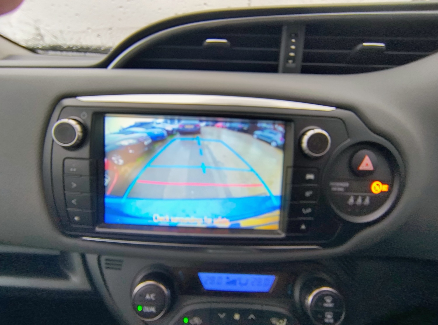 Used Toyota Yaris 2015 for sale - 77221053: Photo 8