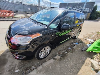 Used Citroen C3 Picasso 2011 for sale - 79606577: Photo