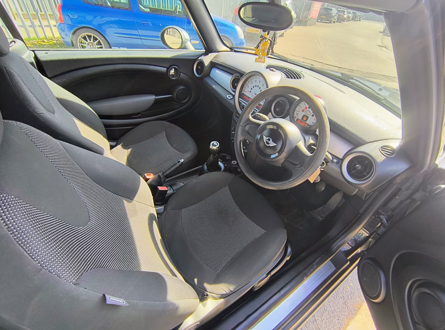 Used MINI Convertible 2012 for sale - 77974010: Photo 17