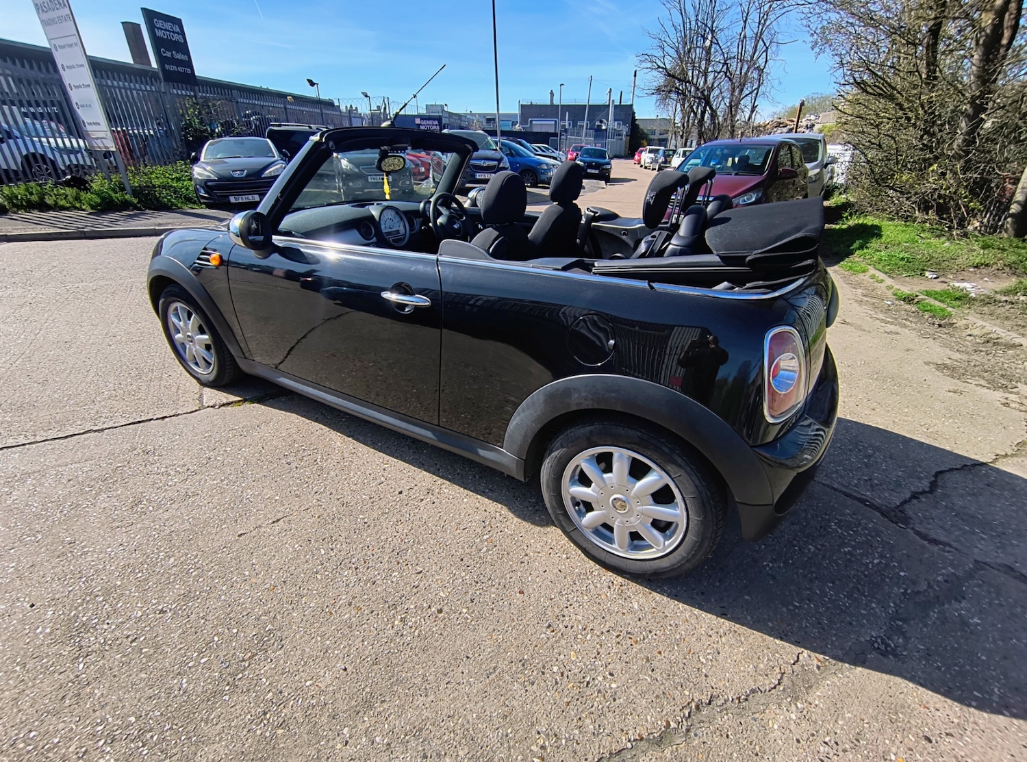 Used MINI Convertible 2012 for sale - 77974010: Photo 5