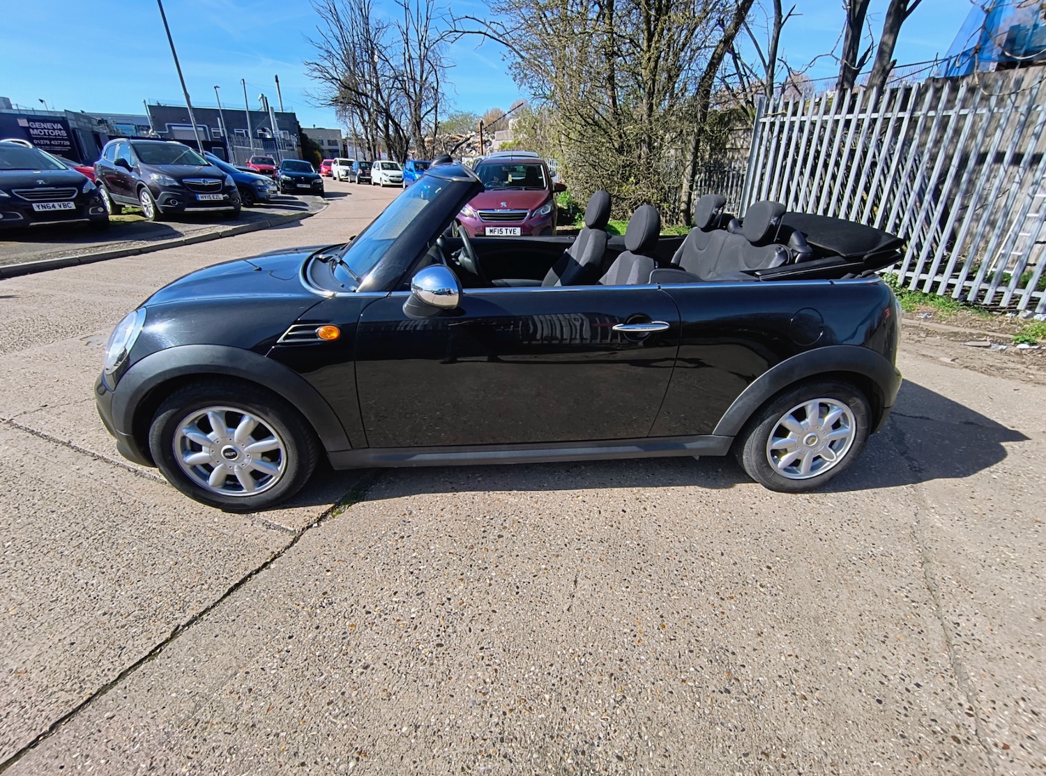 Used MINI Convertible 2012 for sale - 77974010: Photo 6