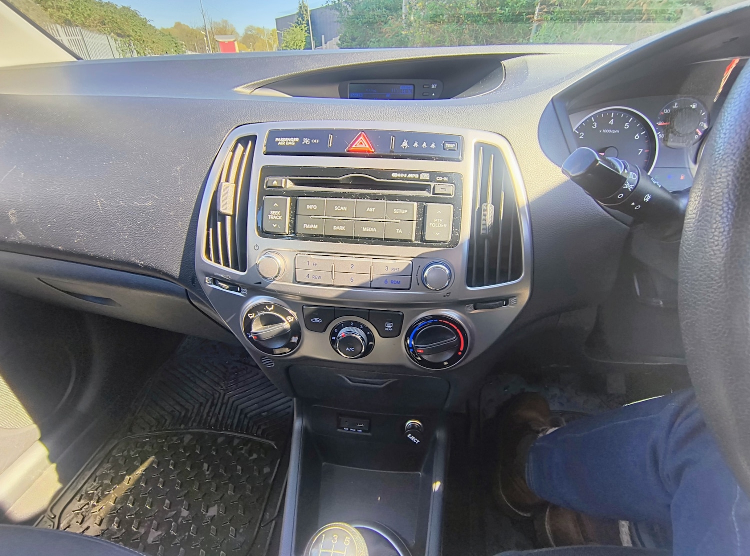 Used Hyundai i20 2013 for sale - 78150768: Photo 15