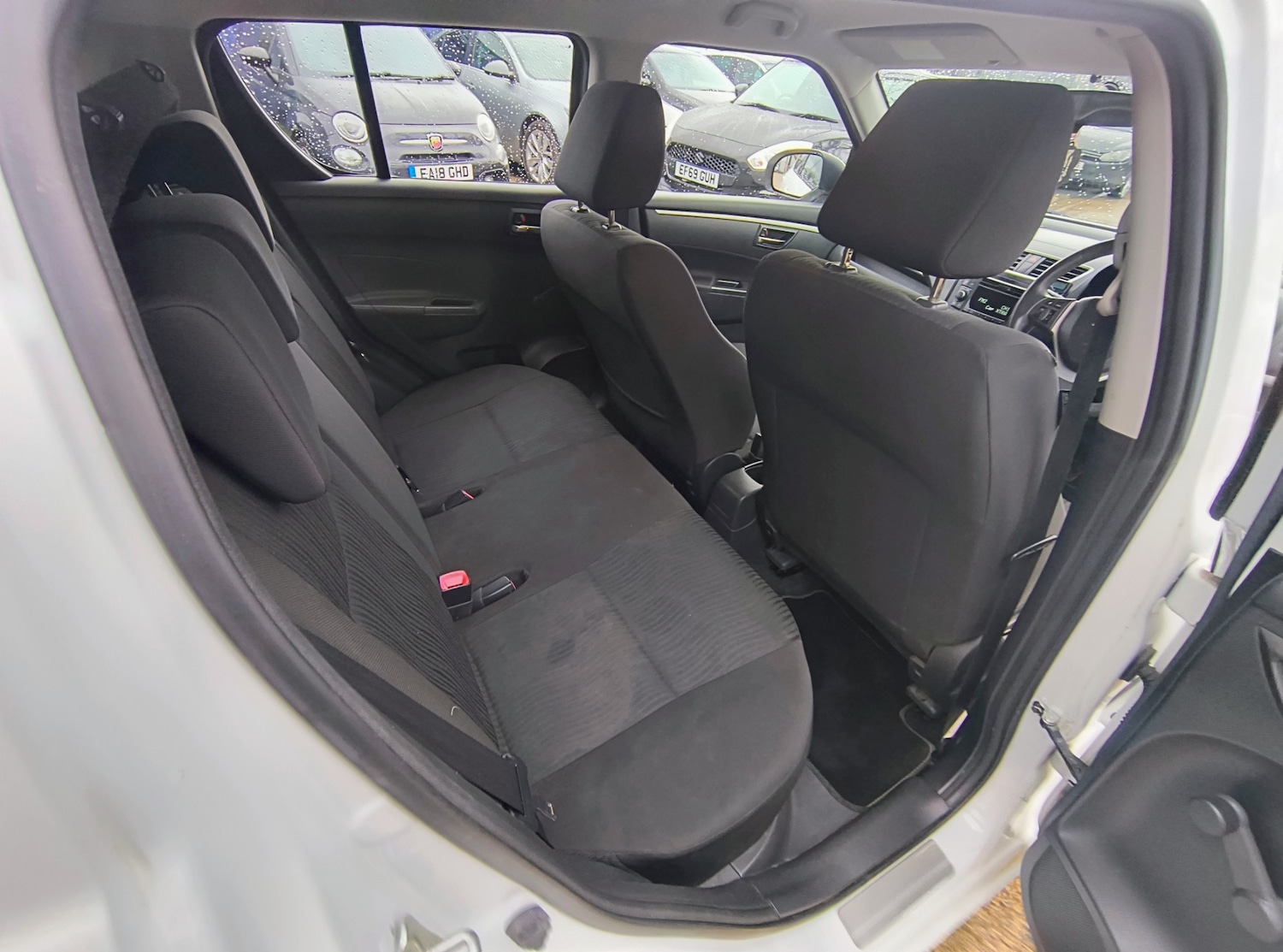 Used Suzuki Swift 2012 for sale - 76748991: Photo 11