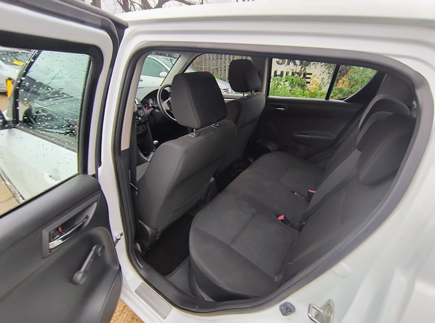 Used Suzuki Swift 2012 for sale - 76748991: Photo 13