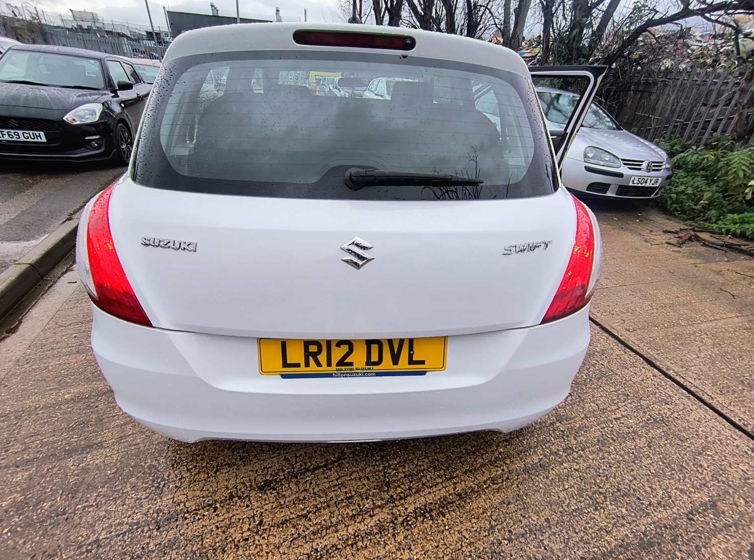 Used Suzuki Swift 2012 for sale - 76748991: Photo 7