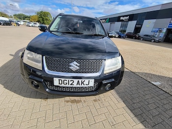 Used Suzuki Grand Vitara 2012 for sale - 79580228: Photo