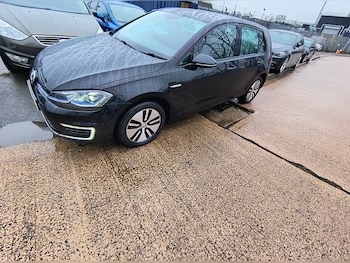 Used Volkswagen Golf 2018 for sale - 77337692: Photo