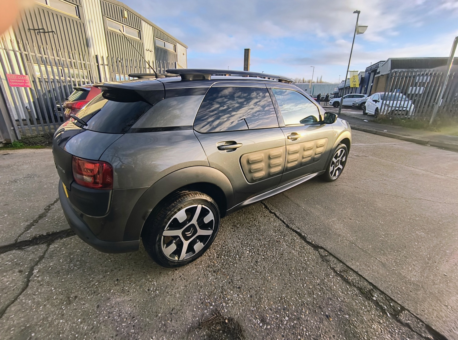 Used Citroen C4 Cactus 2015 for sale - 77023588: Photo 4