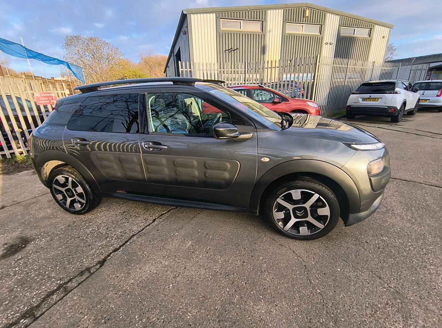 Used Citroen C4 Cactus 2015 for sale - 77023588: Photo 6