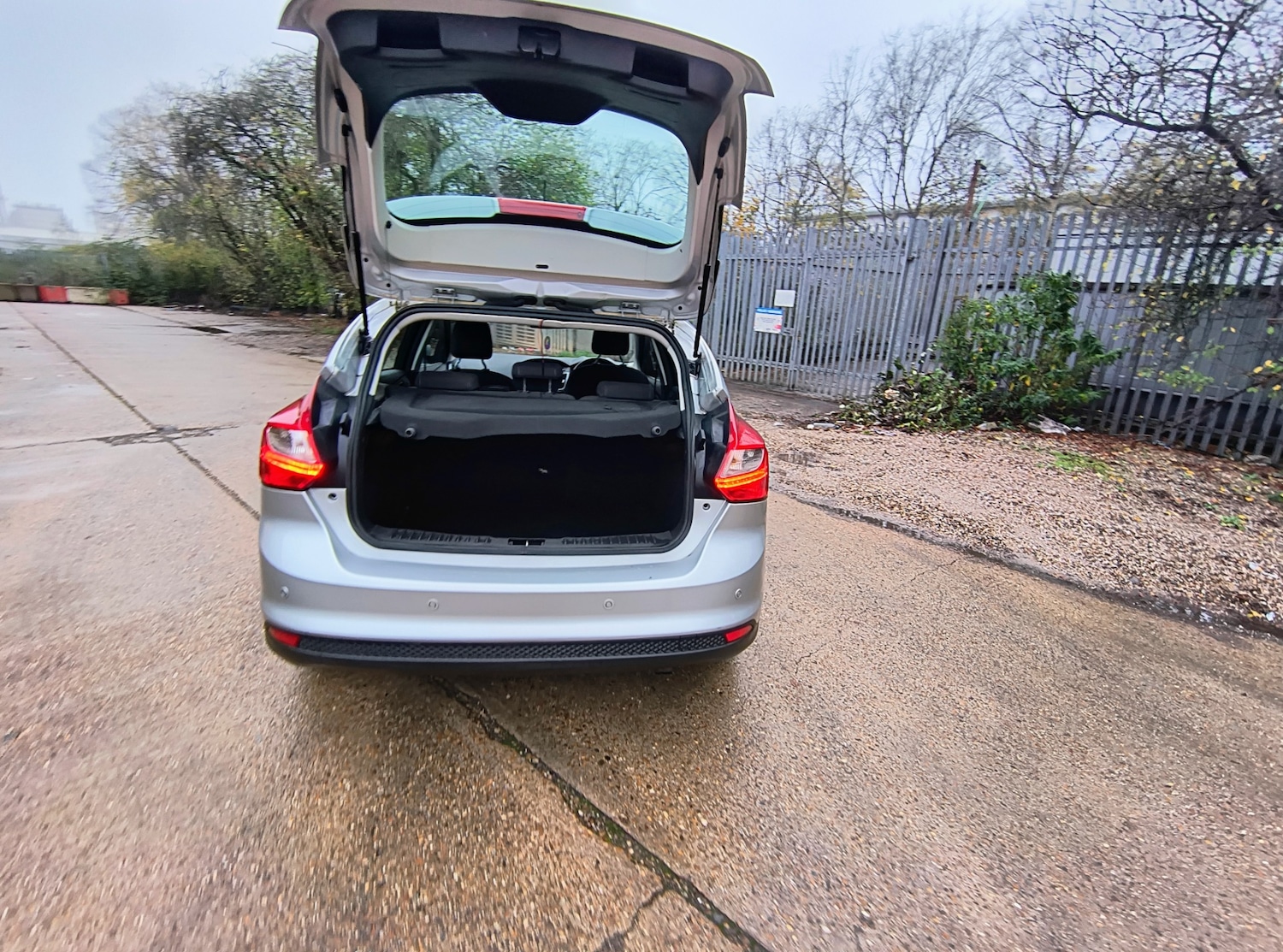 Used Ford Focus 2014 for sale - 76589093: Photo 9