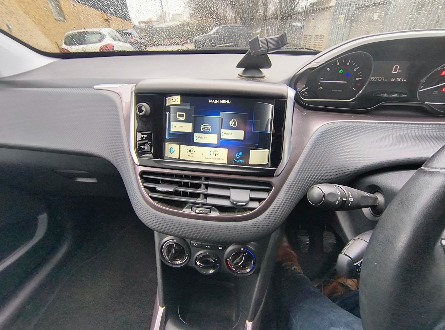 Used Peugeot 2008 2014 for sale - 77180683: Photo 11