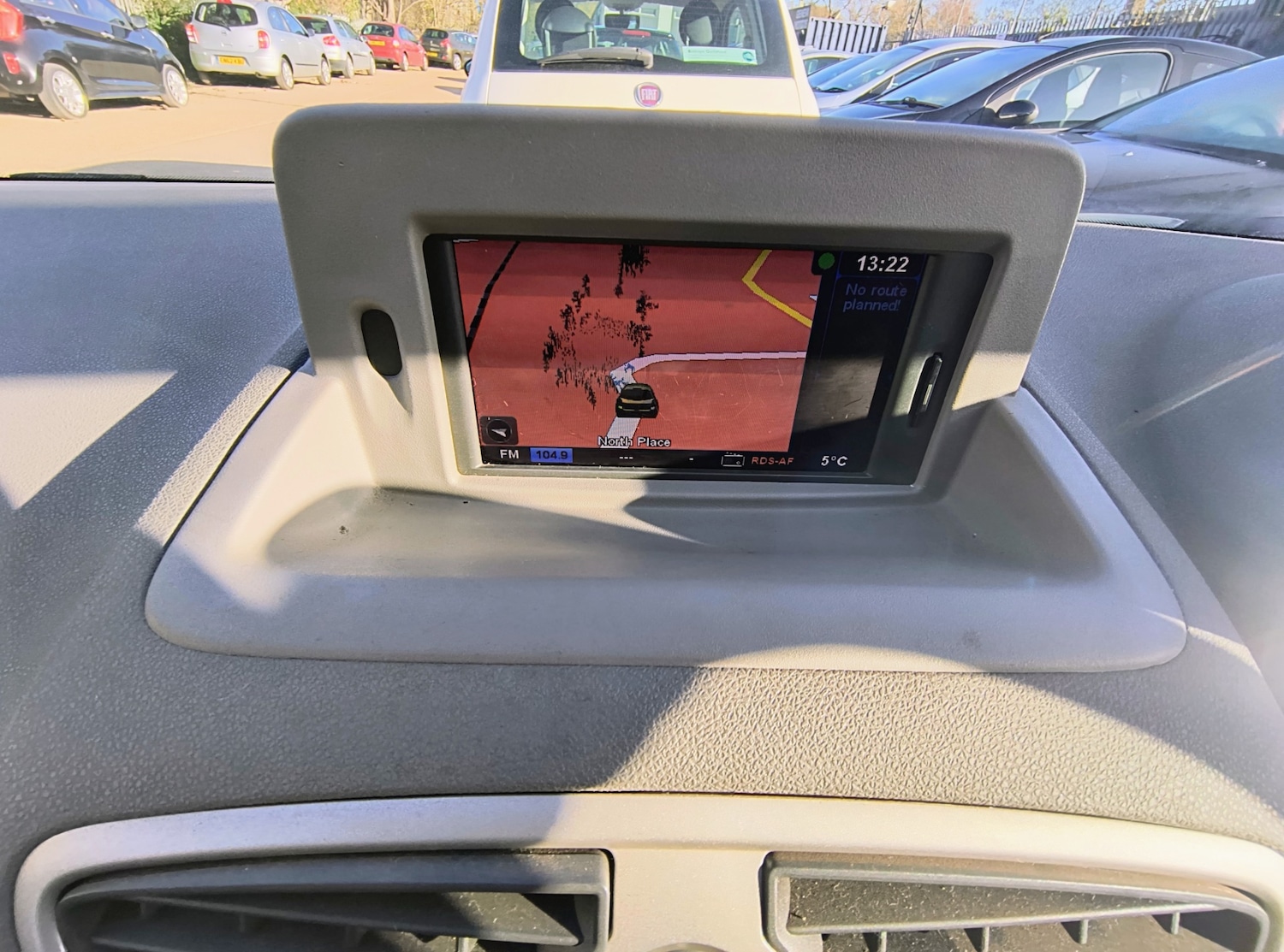 Used Renault Clio 2010 for sale - 76599537: Photo 10