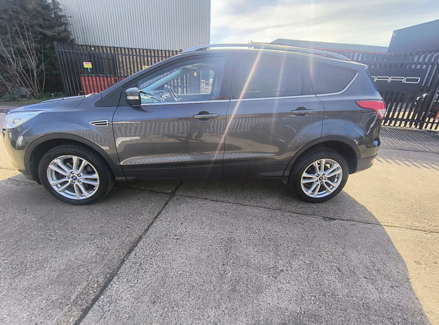 Used Ford Kuga 2015 for sale - 77715856: Photo 4