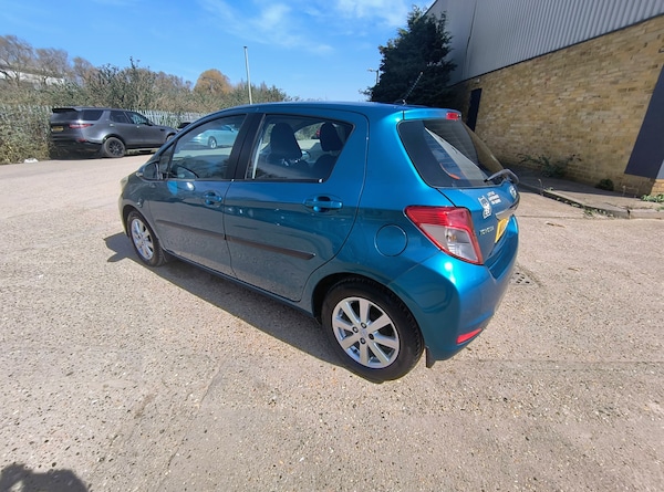 Used Toyota Yaris 2013 for sale - 74261515: Photo 5