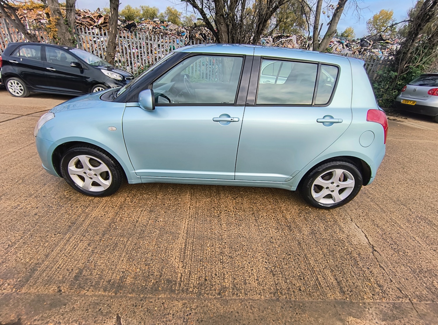 Used Suzuki Swift 2007 for sale - 76329583: Photo 4