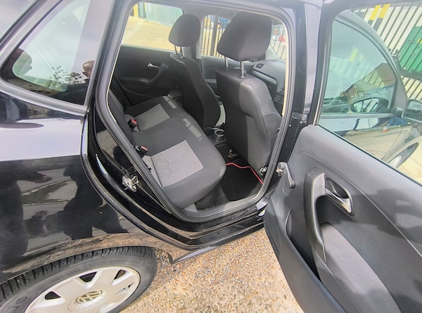 Used Volkswagen Polo 2011 for sale - 76170940: Photo 10