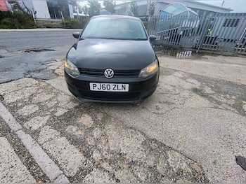 Used Volkswagen Polo 2011 for sale - 76170940: Photo 2
