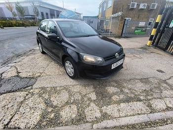 Used Volkswagen Polo 2011 for sale - 76170940: Photo 3