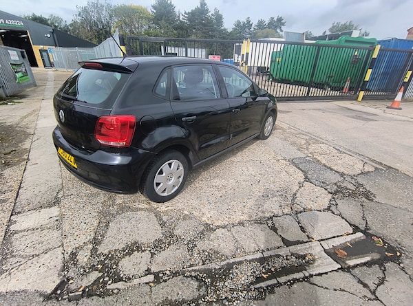 Used Volkswagen Polo 2011 for sale - 76170940: Photo 5