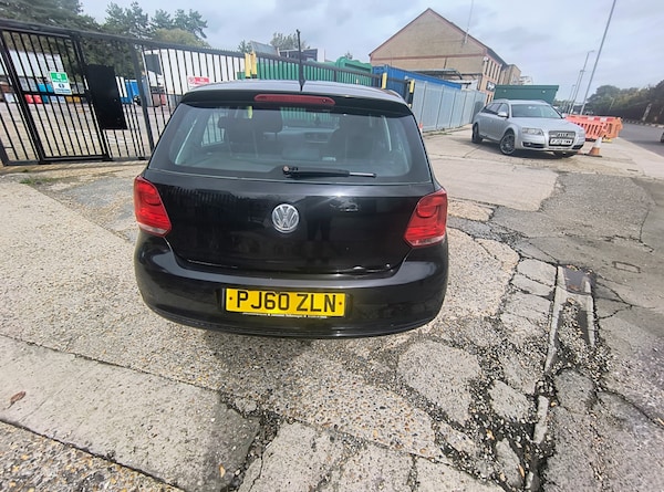 Used Volkswagen Polo 2011 for sale - 76170940: Photo 6