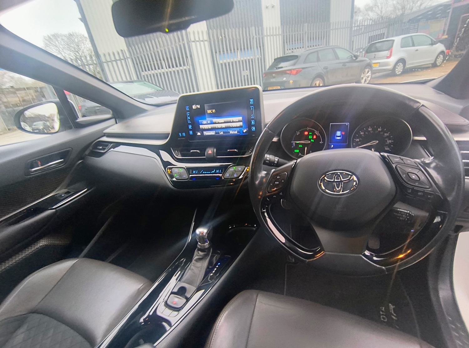 Used Toyota C-HR 2017 for sale - 77409248: Photo 16