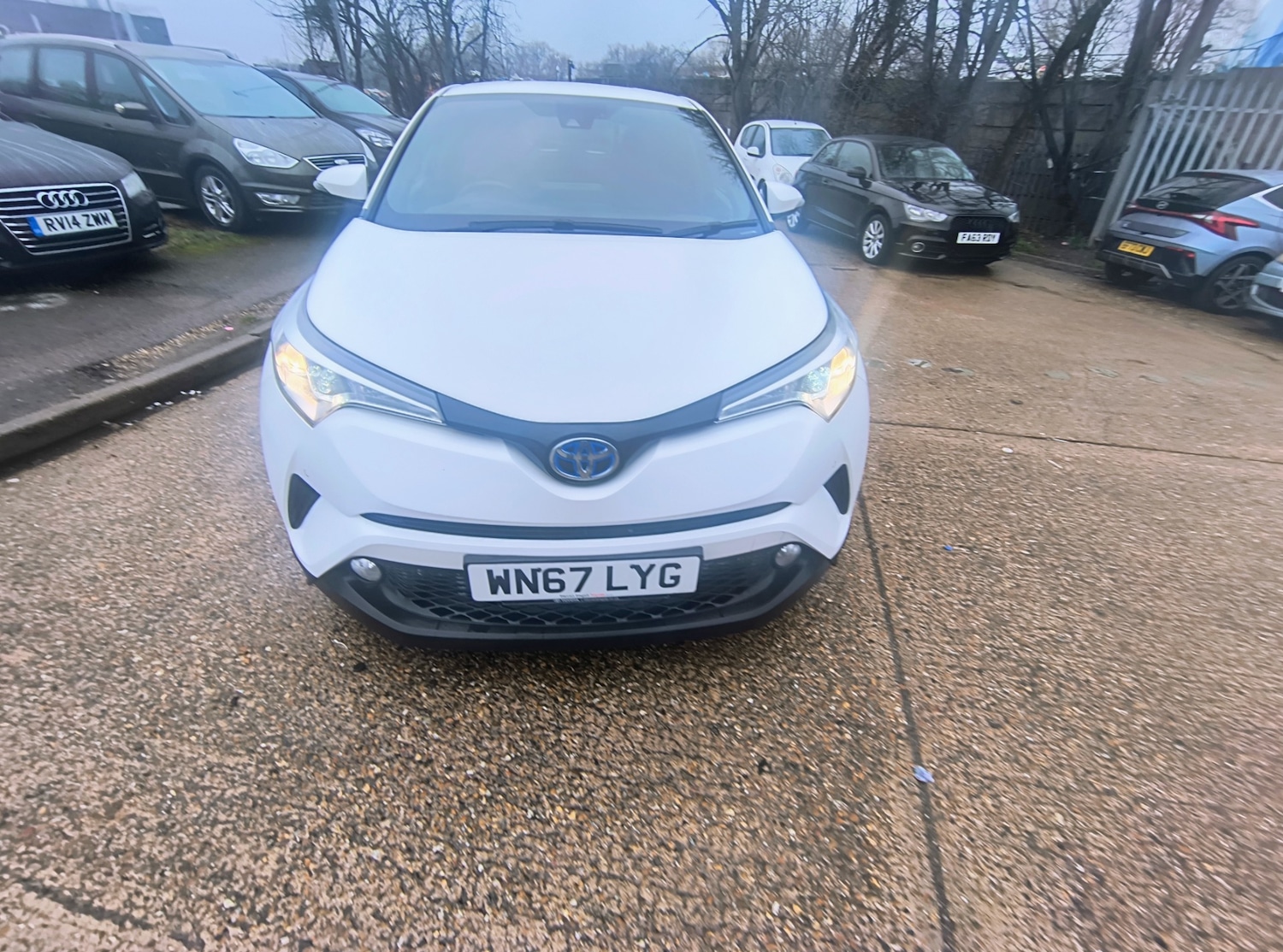 Used Toyota C-HR 2017 for sale - 77409248: Photo 5