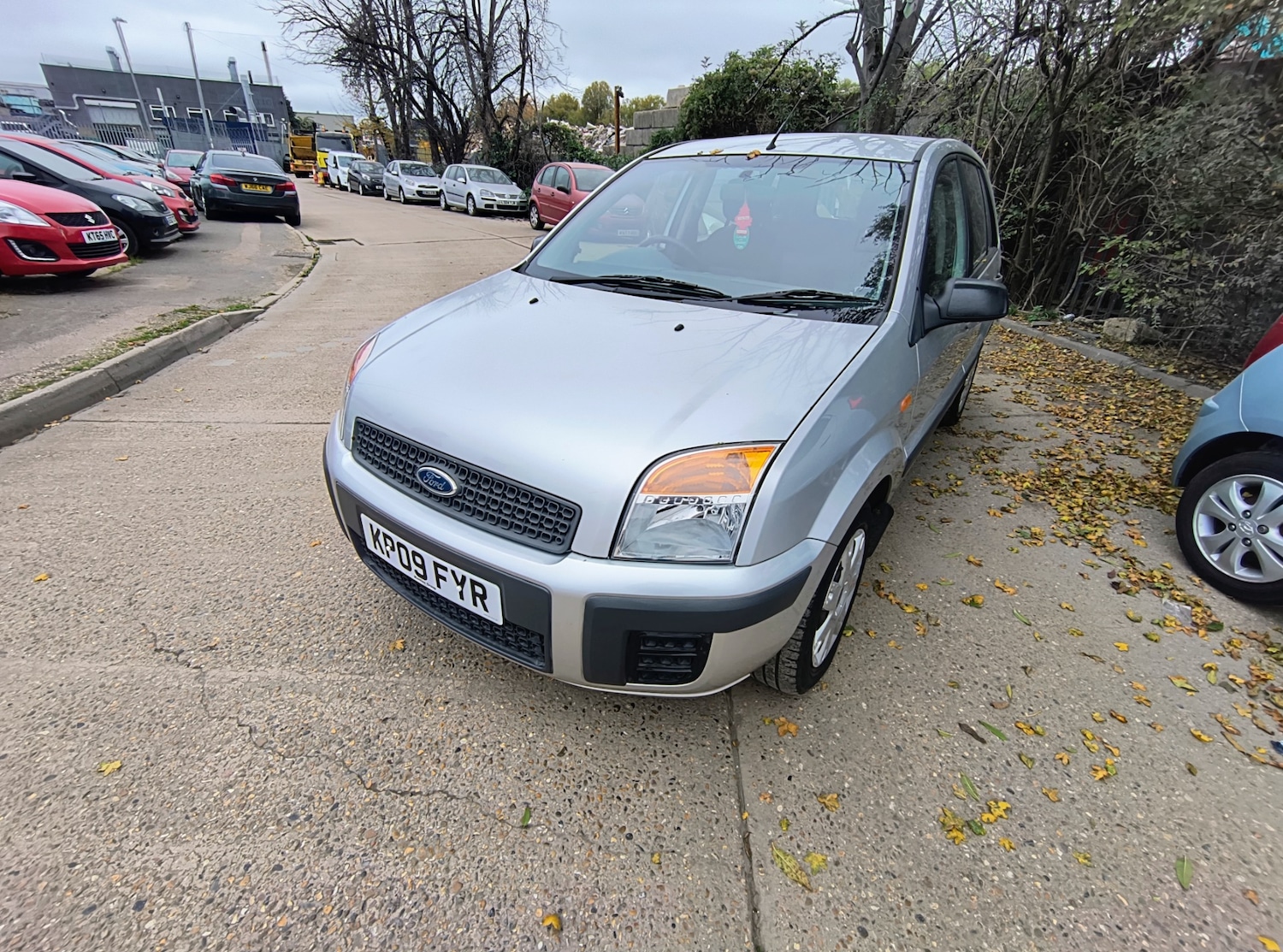 Used Ford Fusion 2009 for sale - 76280620: Photo 2