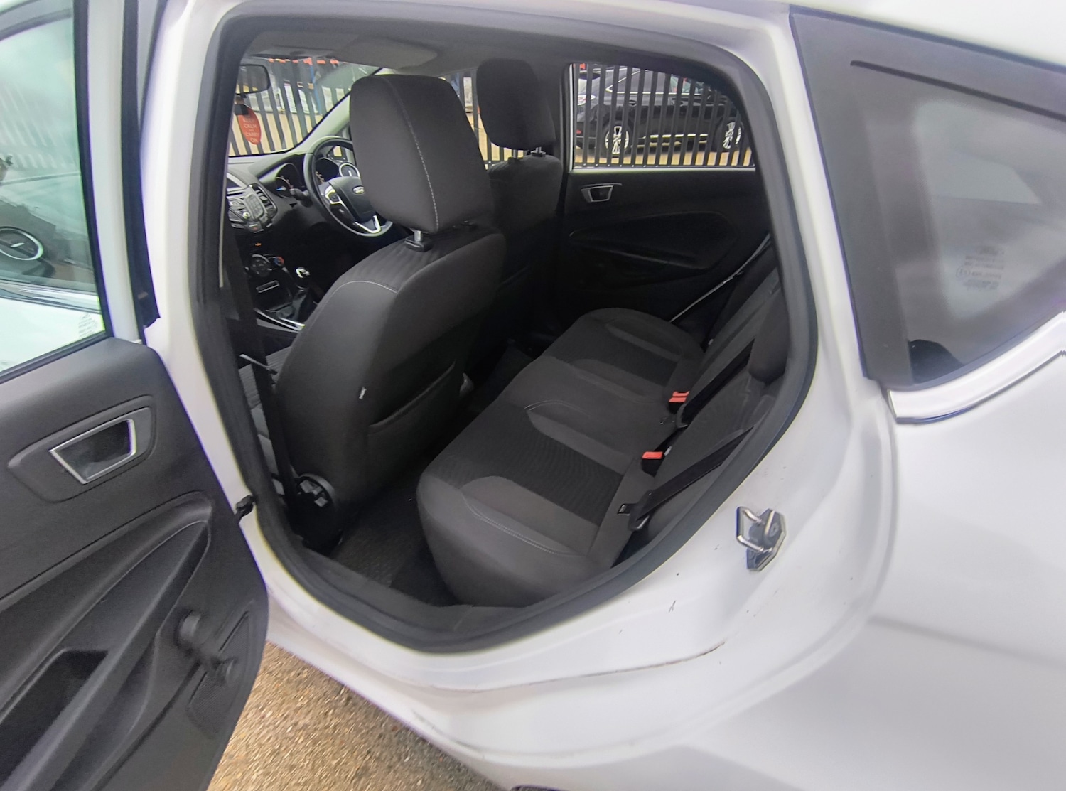 Used Ford Fiesta 2017 for sale - 77678628: Photo 19