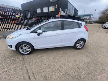 Used Ford Fiesta 2017 for sale - 77678628: Photo