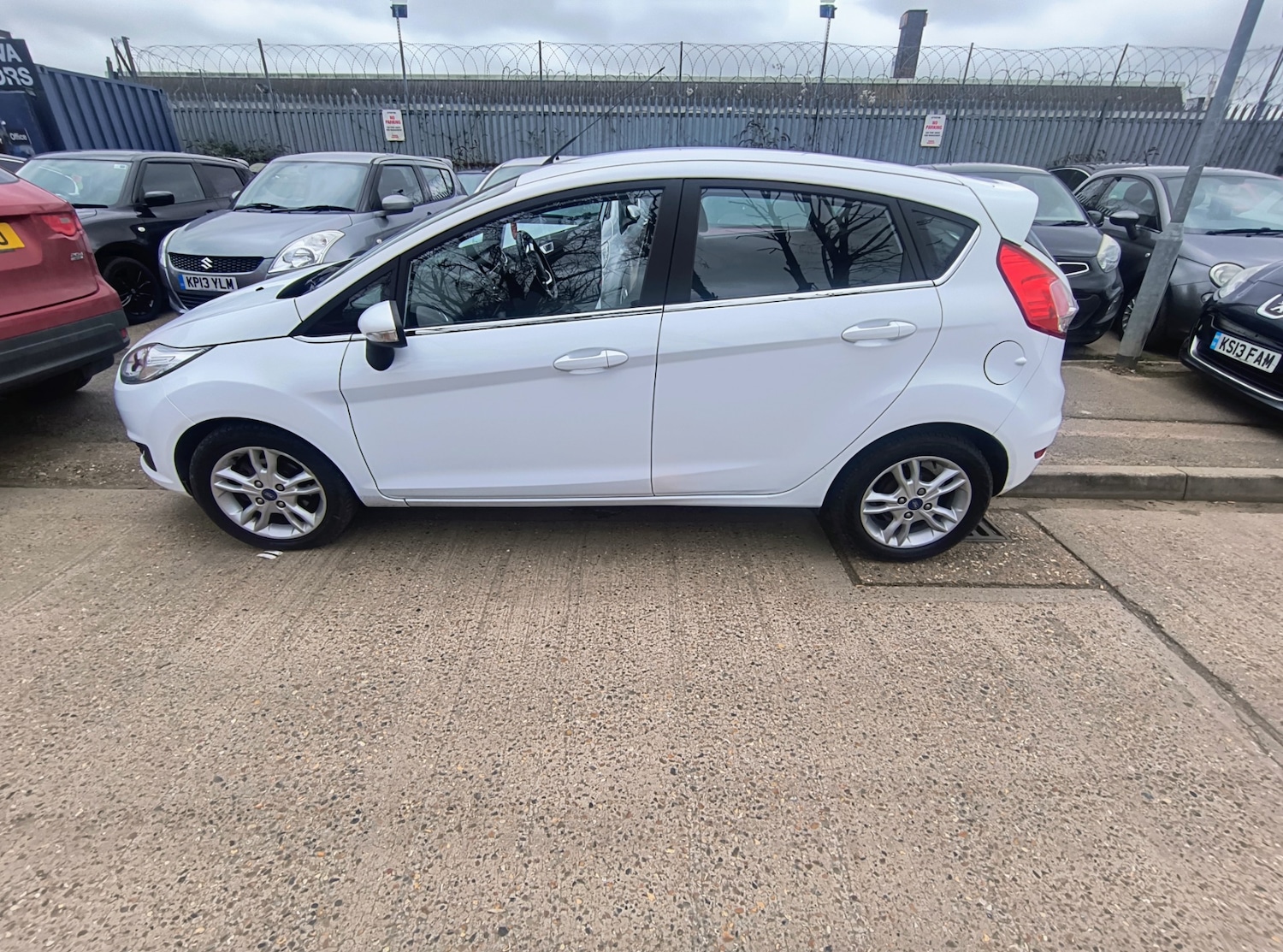 Used Ford Fiesta 2017 for sale - 77678628: Photo 8
