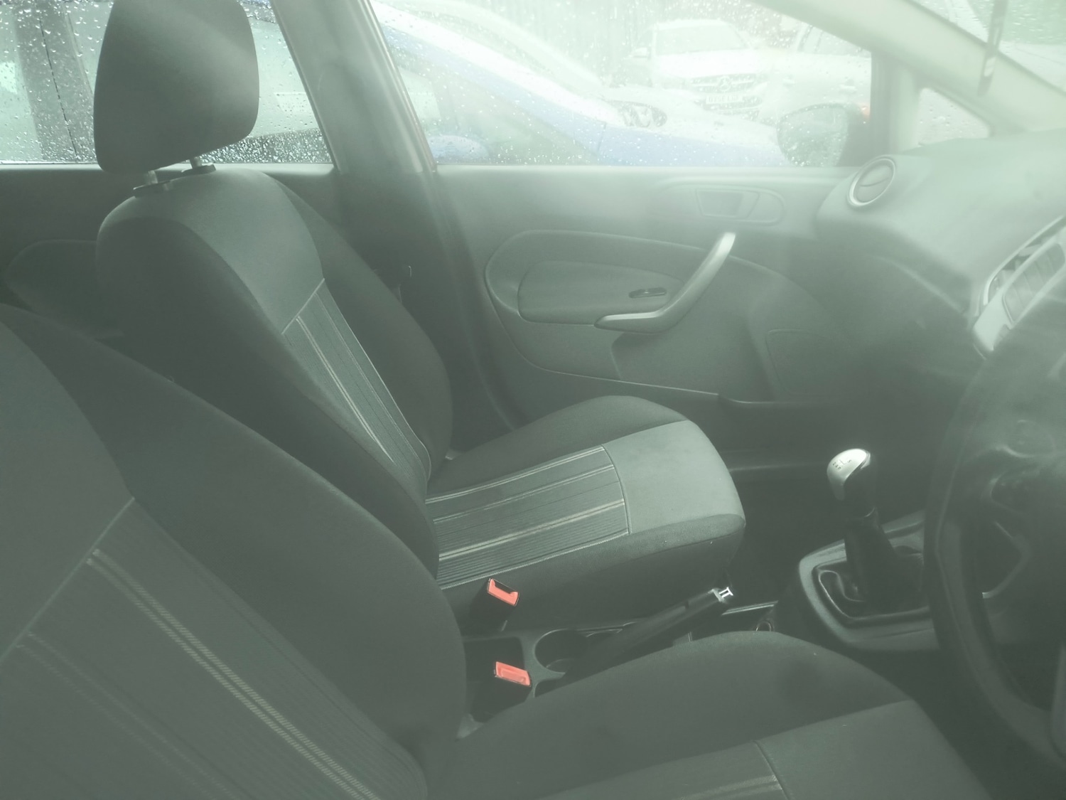 Used Ford Fiesta 2010 for sale - 77180772: Photo 4